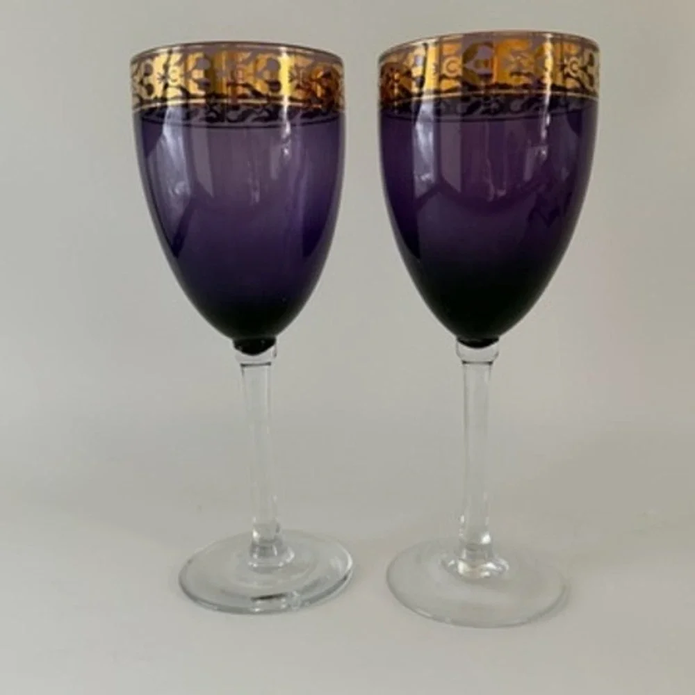 Pier 1 Vintage Amethyst Purple Wine Glasses with Gold Encrusted Rim‎ Set of 2